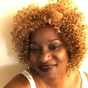 Meet your Posher, Nikki